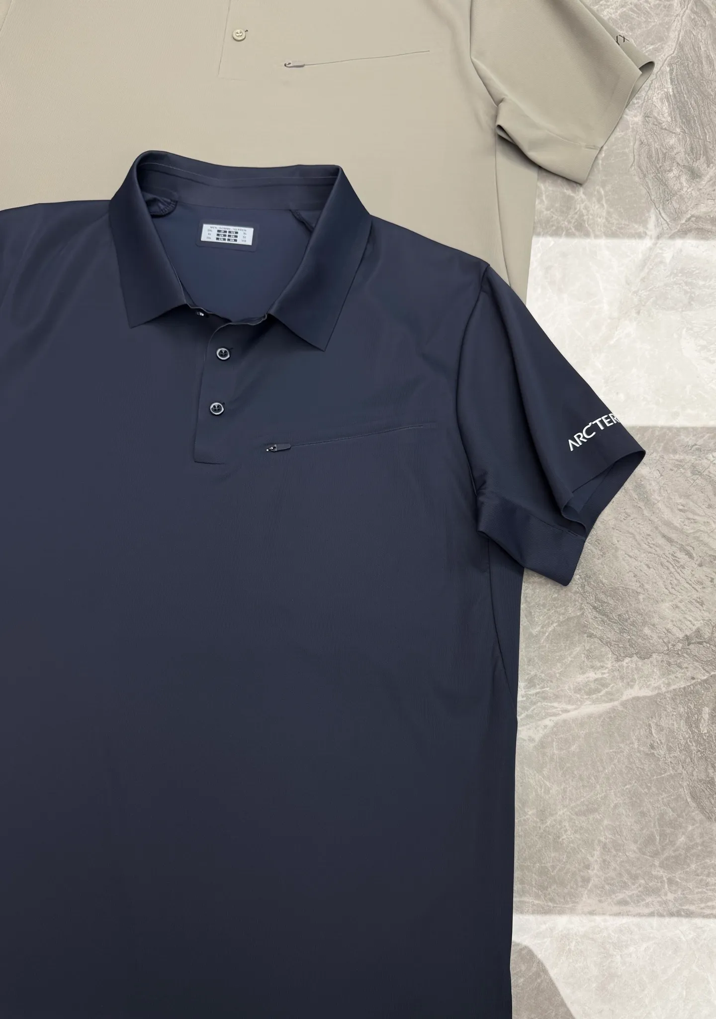 ⚜️Arc'teryx 🐦 POLO ， ， ！ . . ，Breathable ， 、 、 Classic + ， or hold ， Logo ， Versatile ！ ！ ：Black.Khaki.Dark Blue.Sizes：M-3XL（175/145 L）